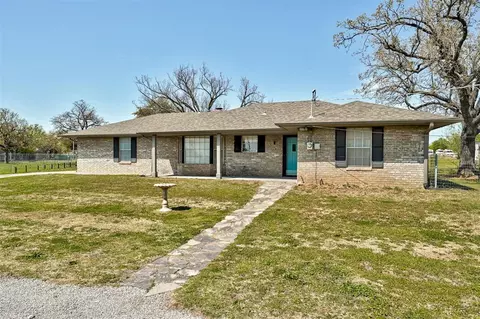 3305 E Waterloo Rd, Edmond, OK 73034 photo 1