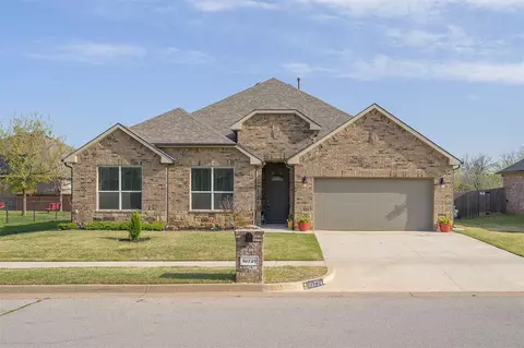 10729 SW 20th St, Yukon, OK 73099