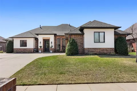 17425 Golden Hawk Ln, Edmond, OK 73012