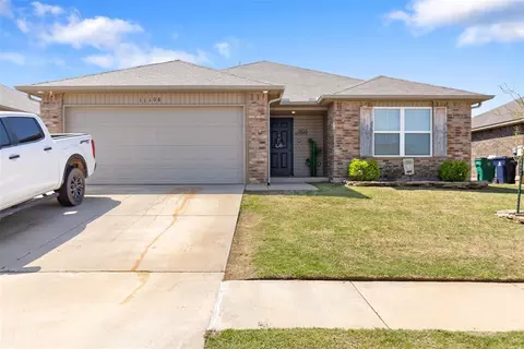 11108 NW 99th St, Yukon, OK 73099