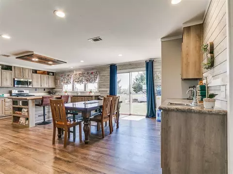 2141 County Road 1237, Tuttle, OK 73089 photo 17