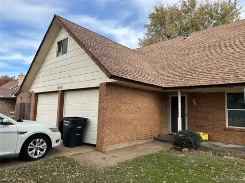 408 S Silver Leaf Dr, Moore, OK 73160