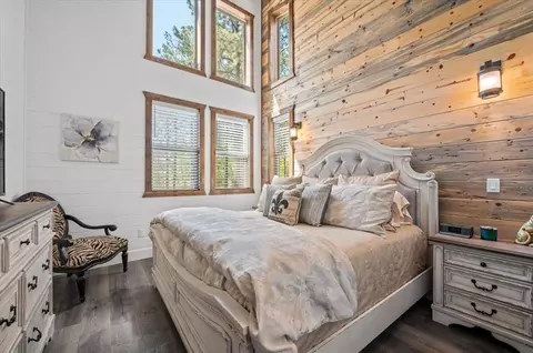 Bedroom - 432 Sugar Pine Loop, Broken Bow, OK 74728 photo 6 of 6