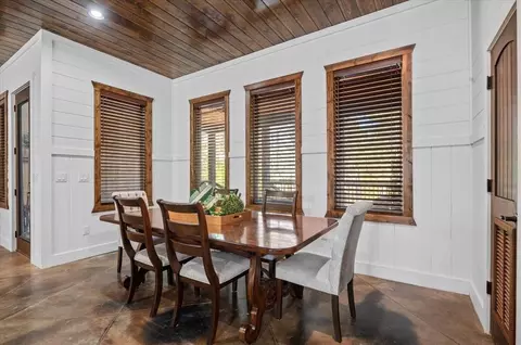 Dining - 432 Sugar Pine Loop, Broken Bow, OK 74728 photo 1 of 1