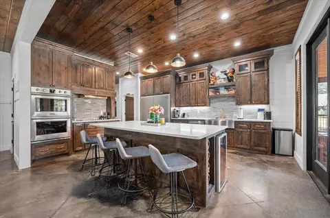 Kitchen - 432 Sugar Pine Loop, Broken Bow, OK 74728 photo 1 of 5