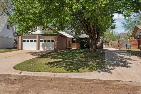 4805 Tate Dr, Del City, OK 73115