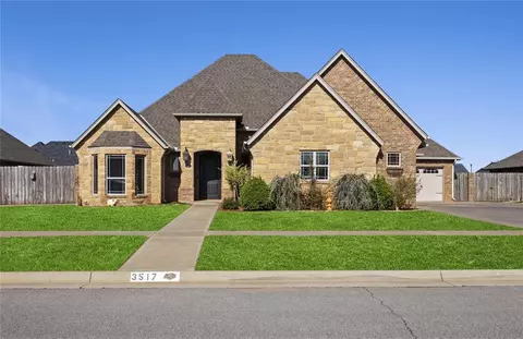 3517 Callaway Dr, Weatherford, OK 73096