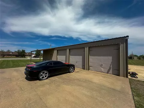 512 Graft St, Thomas, OK 73669 photo 37
