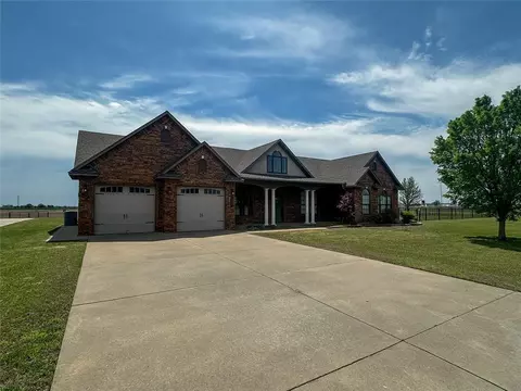 512 Graft St, Thomas, OK 73669 photo 2