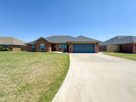 3108 Pronghorn Dr, Altus, OK 73521