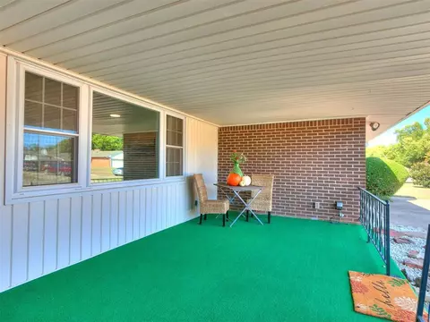 921 Walnut Ct, Guthrie, OK 73044 photo 3