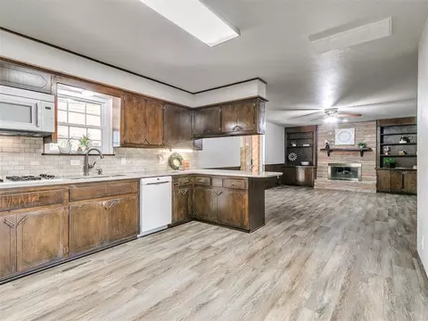 921 Walnut Ct, Guthrie, OK 73044 photo 11