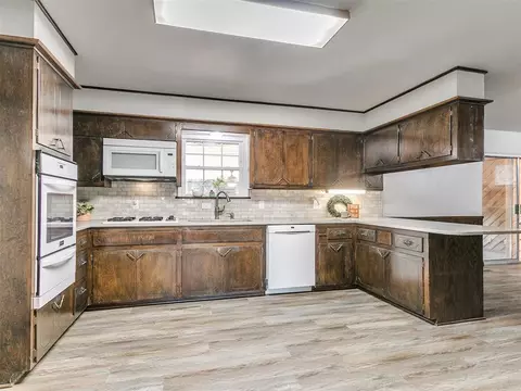 921 Walnut Ct, Guthrie, OK 73044 photo 10