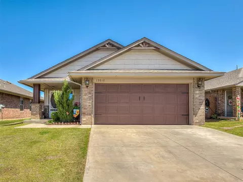 19612 Brookville Dr, Edmond, OK 73012