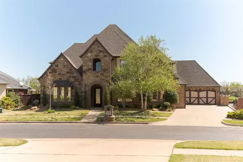 15408 Kestral Lake Dr, Edmond, OK 73013