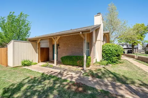 9746 Hefner Village Blvd, Oklahoma City, OK 73162