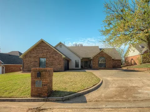 7 Kaross Dr, Shawnee, OK 74801
