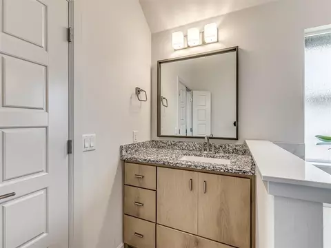 2105 Lago Dr, Moore, OK 73170 photo 22