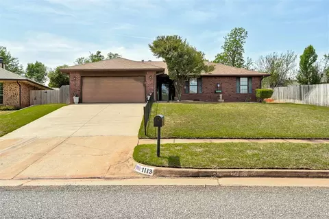 1113 Bank Side Cir, Edmond, OK 73012