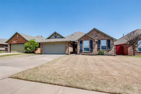 7416 Meadow Lake Dr, Yukon, OK 73099