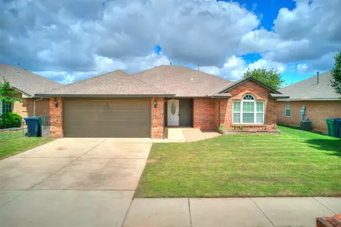 11629 SW 11th St, Yukon, OK 73099