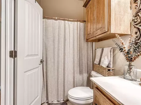 722 Brian Ct, Moore, OK 73160 photo 33