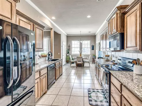 722 Brian Ct, Moore, OK 73160 photo 17