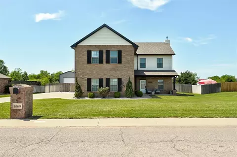 10909 N Pointe Dr, Edmond, OK 73025