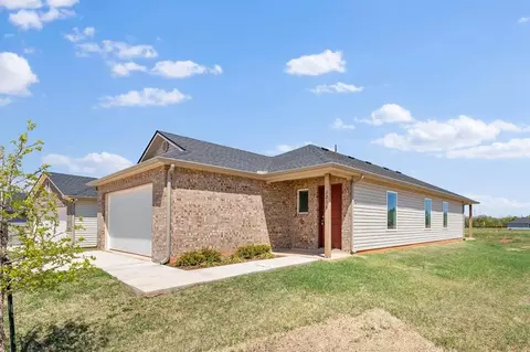 1216 Foal Dr, Guthrie, OK 73044