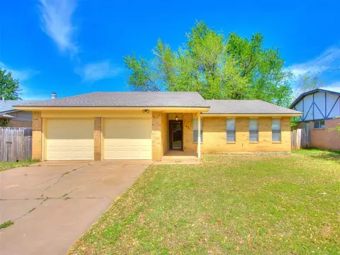 421 Holly Hill Rd, Edmond, OK 73003