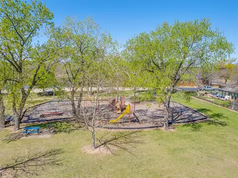 312 Baker St, Norman, OK 73072 photo 41