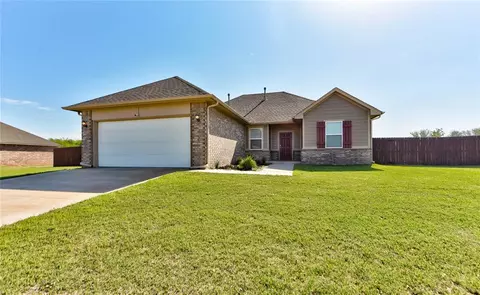 13000 Huntington Dr, Edmond, OK 73025