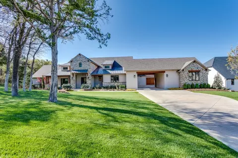 3200 Blackstone, Edmond, OK 73034