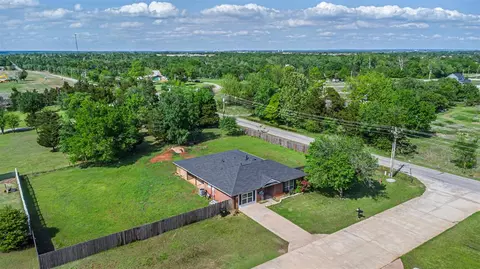 2498 County Road 1211, Blanchard, OK 73010