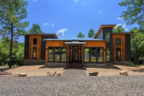 664 Lukfata Fork Trl, Broken Bow, OK 74728