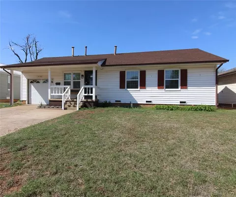 4729 SE 18th St, Del City, OK 73115