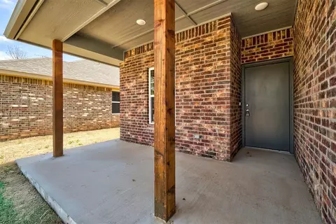 120 Cedar St, Perry, OK 73077 photo 3