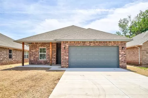 120 Cedar St, Perry, OK 73077