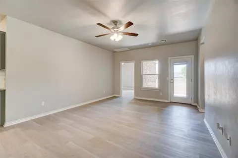 120 Cedar St, Perry, OK 73077 photo 6