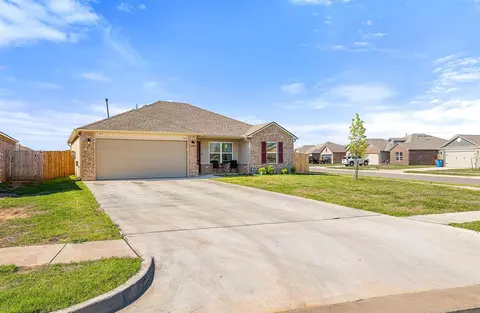 522 SE 3rd Ter, Newcastle, OK 73065