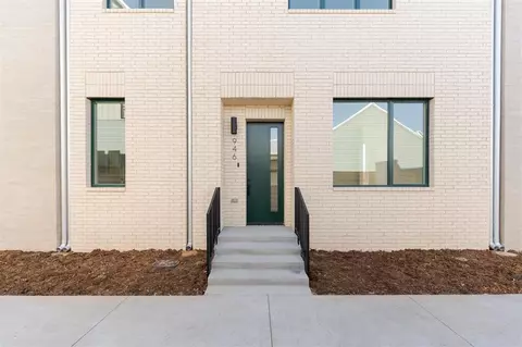 946 Hangar Dr, Oklahoma City, OK 73108