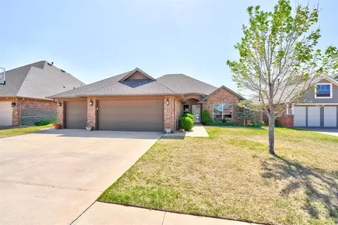 18533 Haslemere Ln, Edmond, OK 73012