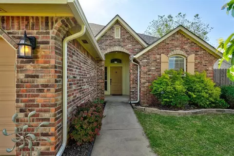 300 SW 172nd Cir, Oklahoma City, OK 73170