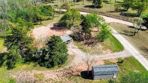 2574 E Simmons Rd, Edmond, OK 73034