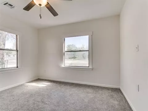 215 E Locust St, Tecumseh, OK 74873 photo 35