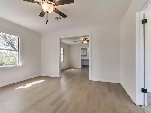 215 E Locust St, Tecumseh, OK 74873 photo 12