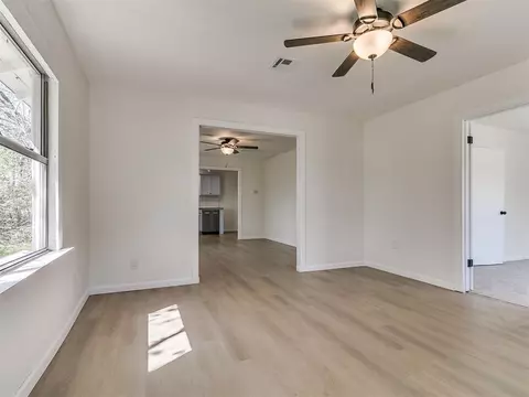 215 E Locust St, Tecumseh, OK 74873 photo 11