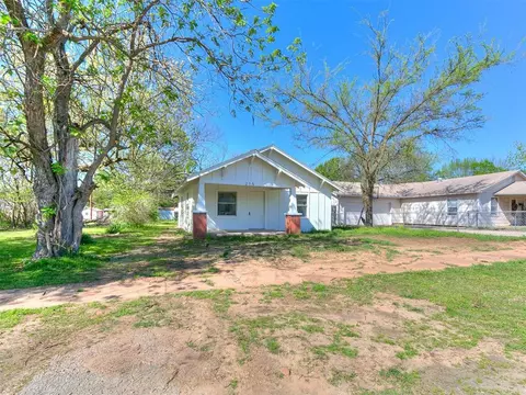 215 E Locust St, Tecumseh, OK 74873 photo 40