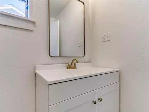 215 E Locust St, Tecumseh, OK 74873 photo 23