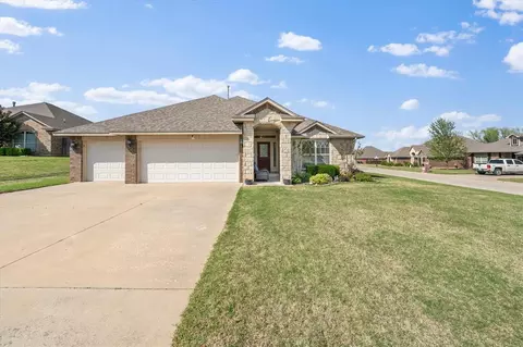 12801 Brody Ct, Choctaw, OK 73020